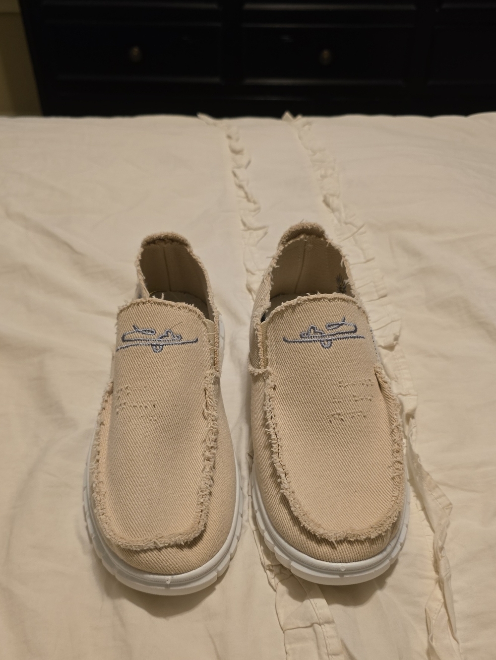 Womens Slip-On Canvas Shoes in Beige with Blue Accent NWOT